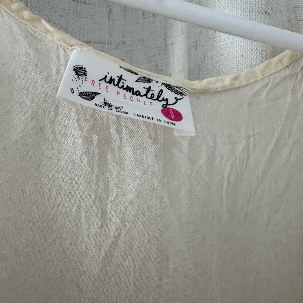 Free People Cream Sleeveless Scoop Neck Dress/Slip - Picture 2 of 3